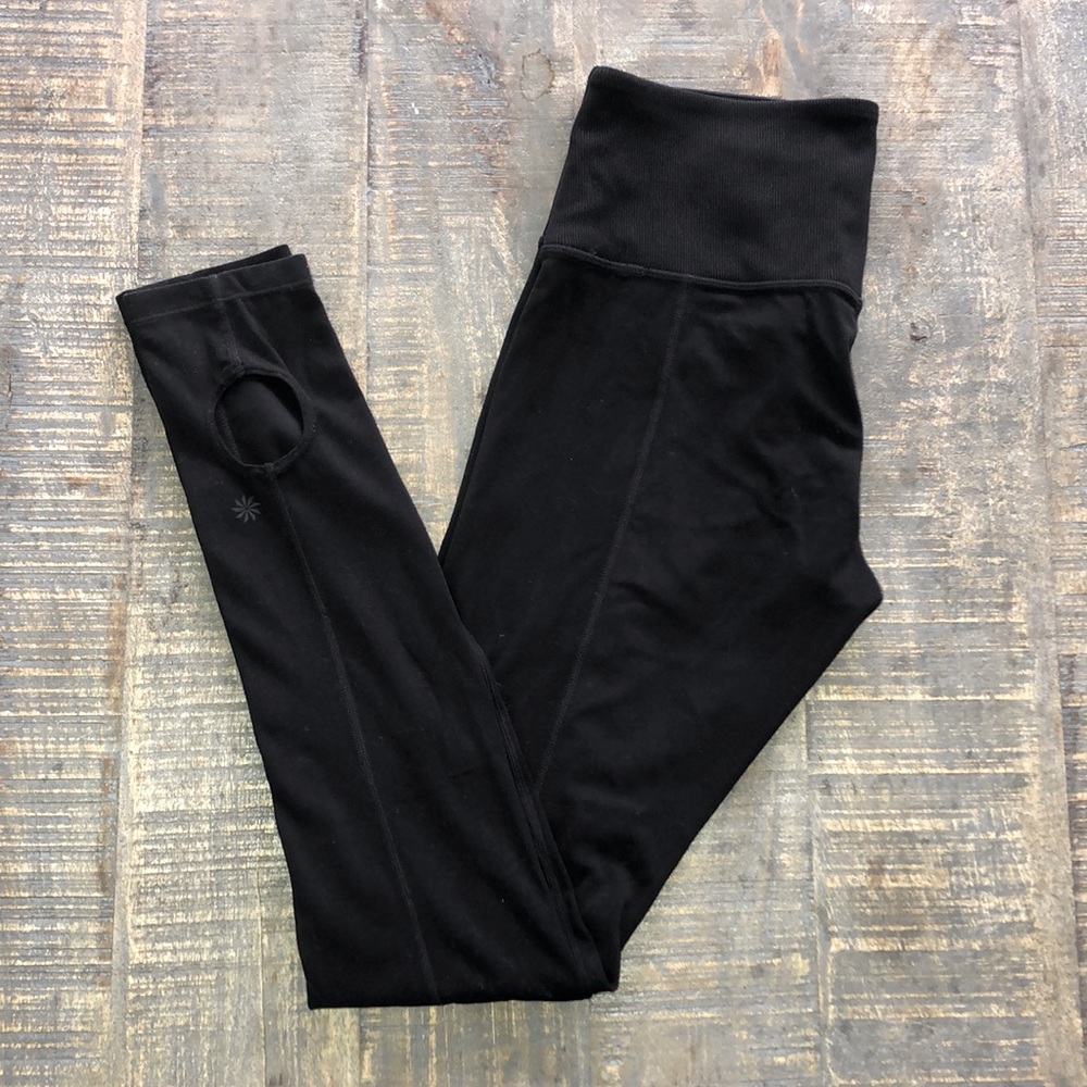 ATHLETA black stirrup legging size MP (med petite)